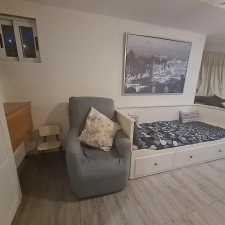 Apartamento Edificio Eva-7 Lägenhet